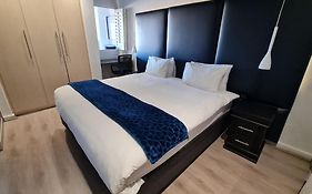 Comfy Unit 26 , Genesis On Fairmount